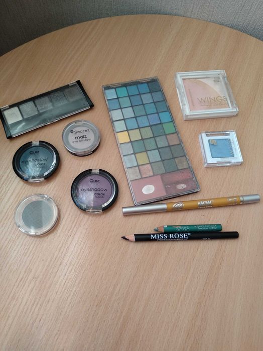 Zestaw kosmetyków używany