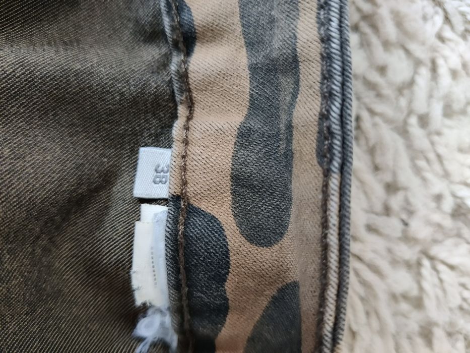 Spodnie moro, Clockhouse