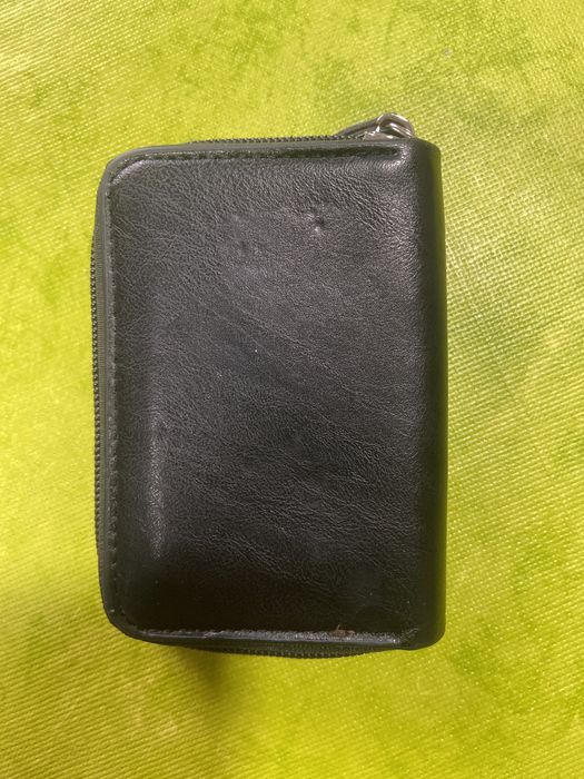 VENDO CARTEIRA DE PELE  PORTA CARTOES DA PUMA