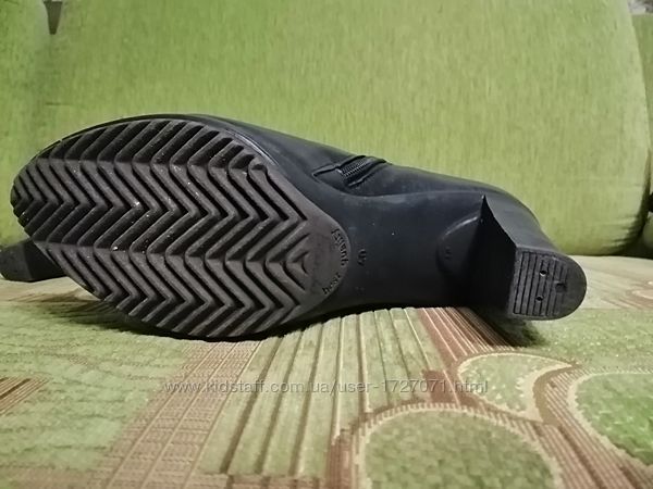 Продам зимние кожаные сапоги