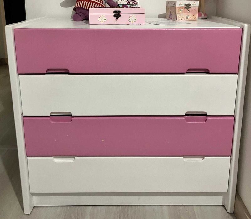 Mobília de quarto Infantil - Menina