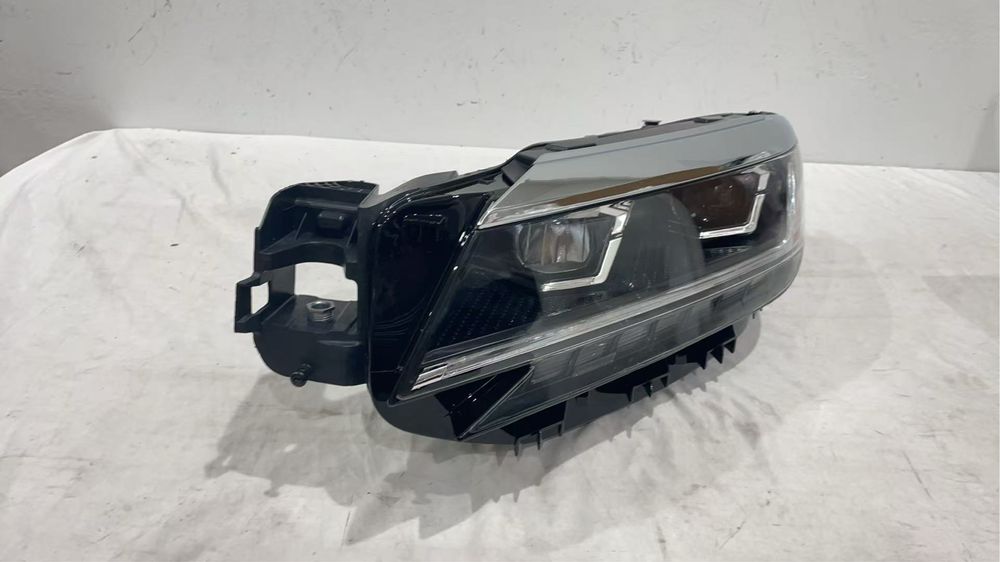 Фары Volkswagen Passat B9 USA 2020- фара левая правая пассат америка