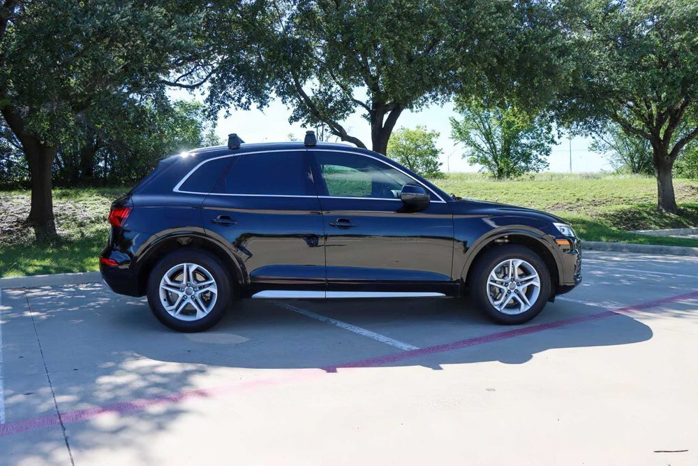 Audi Q5      2020
