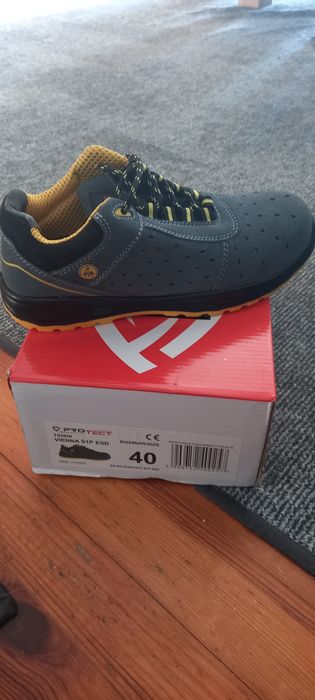 Buty robocze całoroczne