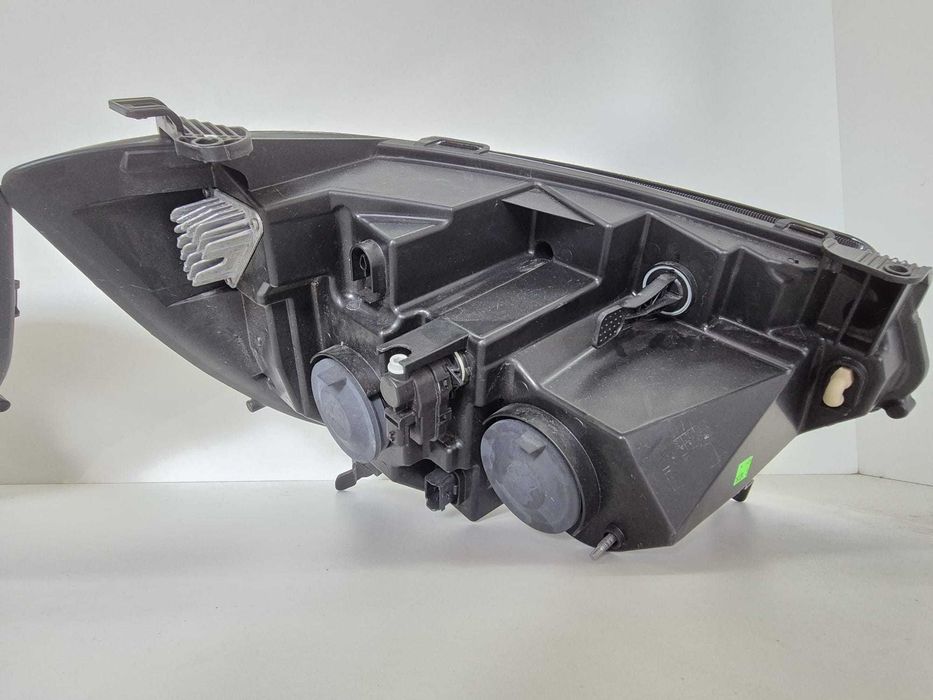 Renault Master IV 2019+ Lampa reflektor przedni lewa prawa