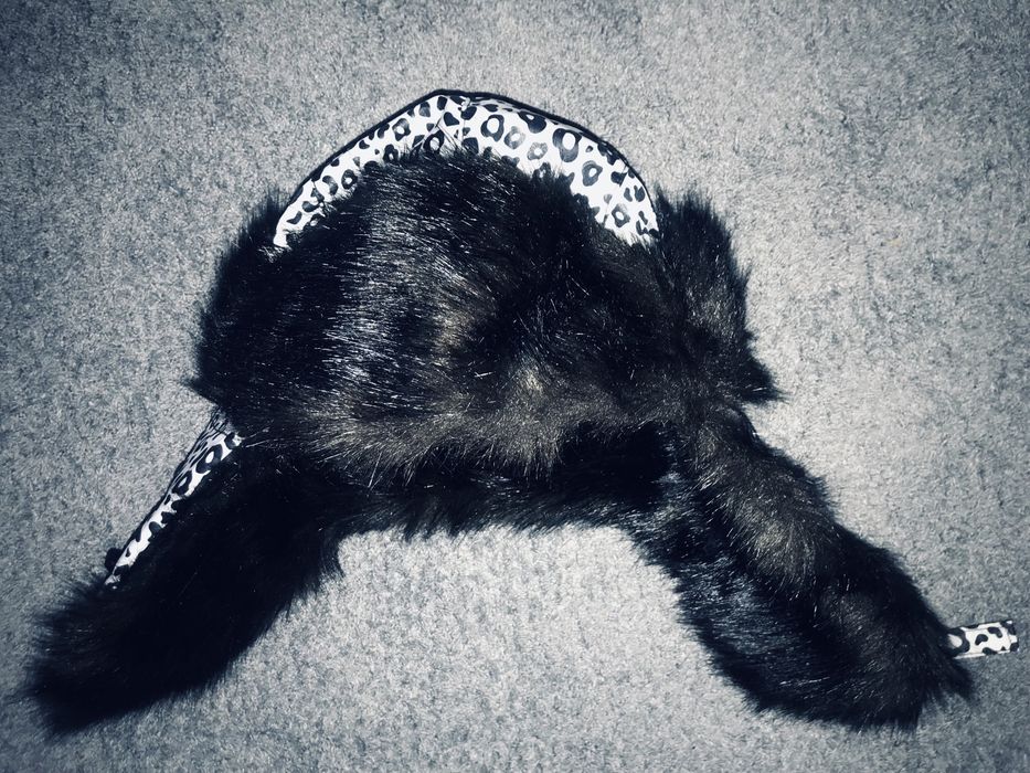 Nowa czapka uszatka pilotka HIT