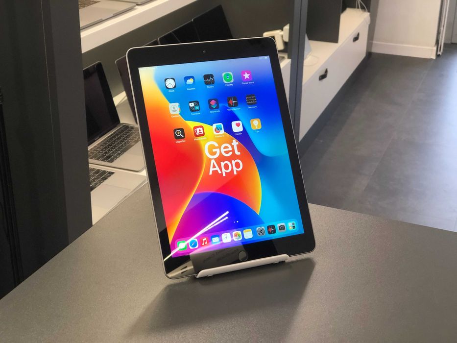 Планшет iPad 6 9.7” 32GB Wi-Fi • ГАРАНТІЯ • СТАН 8.8/10 102757