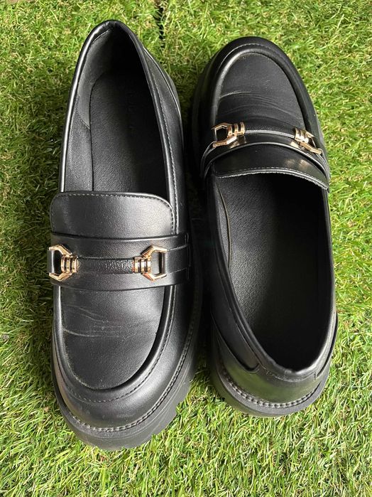 Czarne mokasyny DeeZee 39