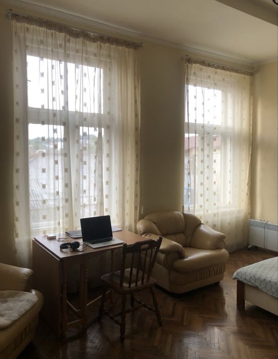 Продаж 1кім квартири, вул Духновича, історичний центр Ужгорода