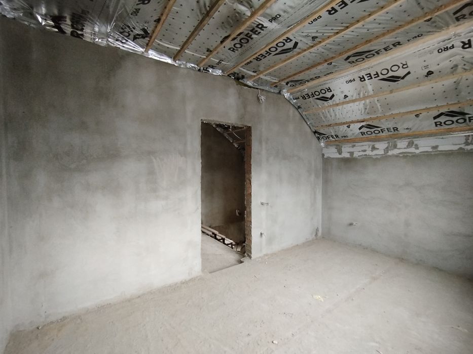 Продаж 2-поверхового дуплекса