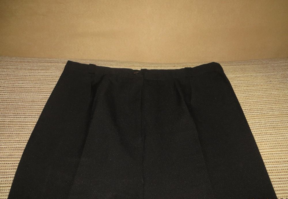 Calças clássicas, pretas, feitas à mão - XL- 42