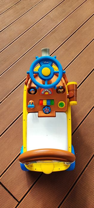 Bicicleta e carro de criança