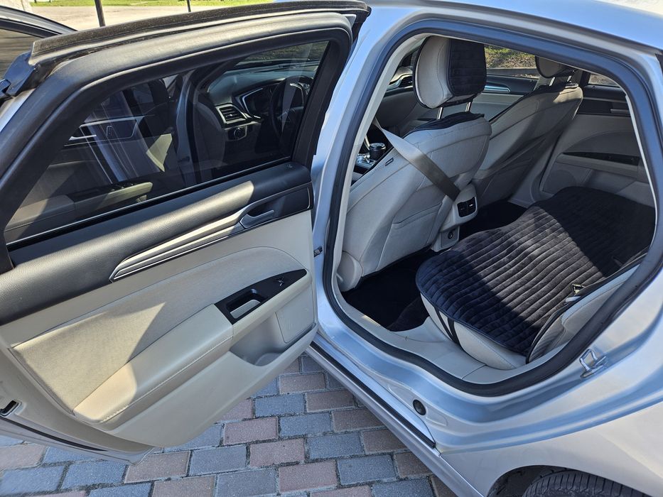 Продам Ford Fusion Hybrid 2016