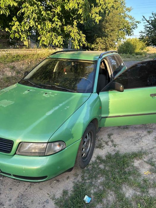 Продам власне авто Audi a4b5 Avant