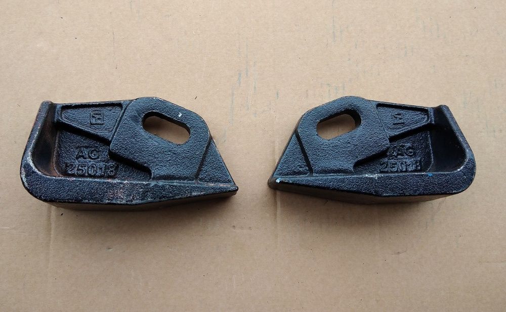płoza krótka do pługa Kuhn Huard 278074 / 278075 IQ Parts Austria