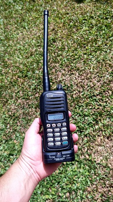 Radio ICOM emissor receptor