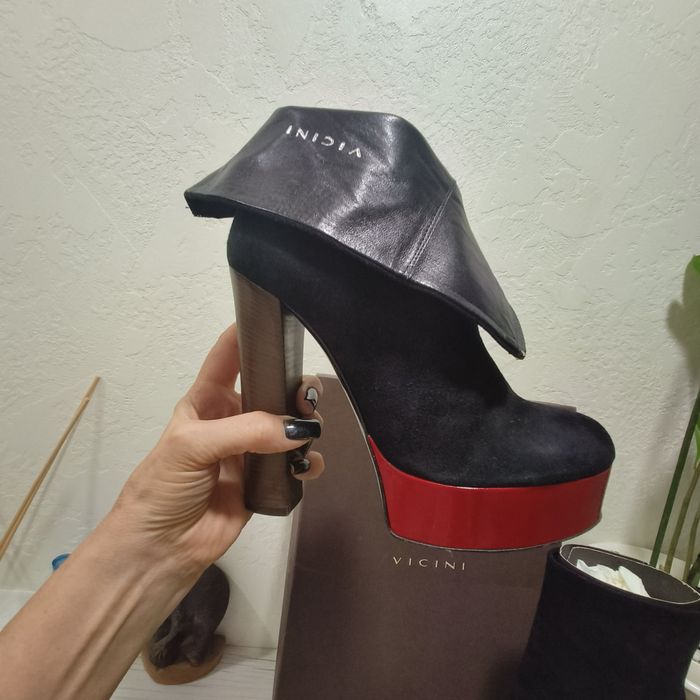 Ботиночки кожанные р.39