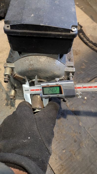 Електродвигун без шильдика