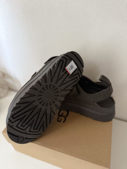 Сандалі UGG W Goldenglow Embossed: 4 400 грн. - Сандали Киев на Olx