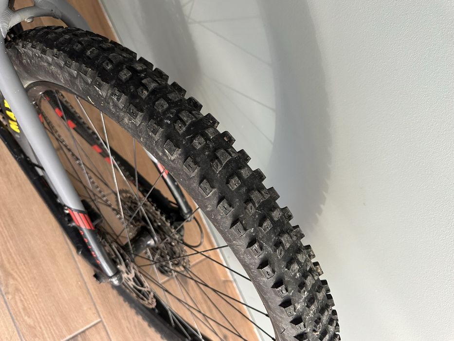 Mondraker Prime Bosch CX 29 cali Rock Shock Giant Ghost Scott