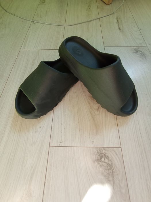 Klapki Yeezy Slide Onyx 46