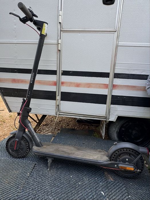 Trotinete Elétrica XIAOMI 4 Lite usada