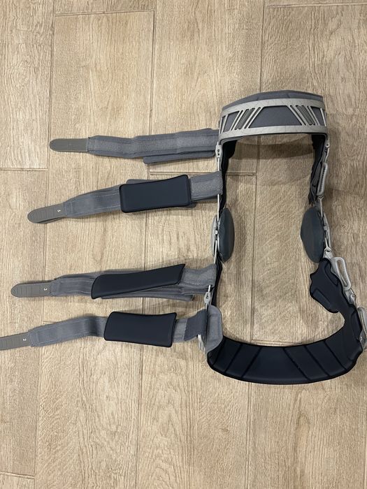 Ортез для коліна Medi M4s OA Comfort правий 5 розмір