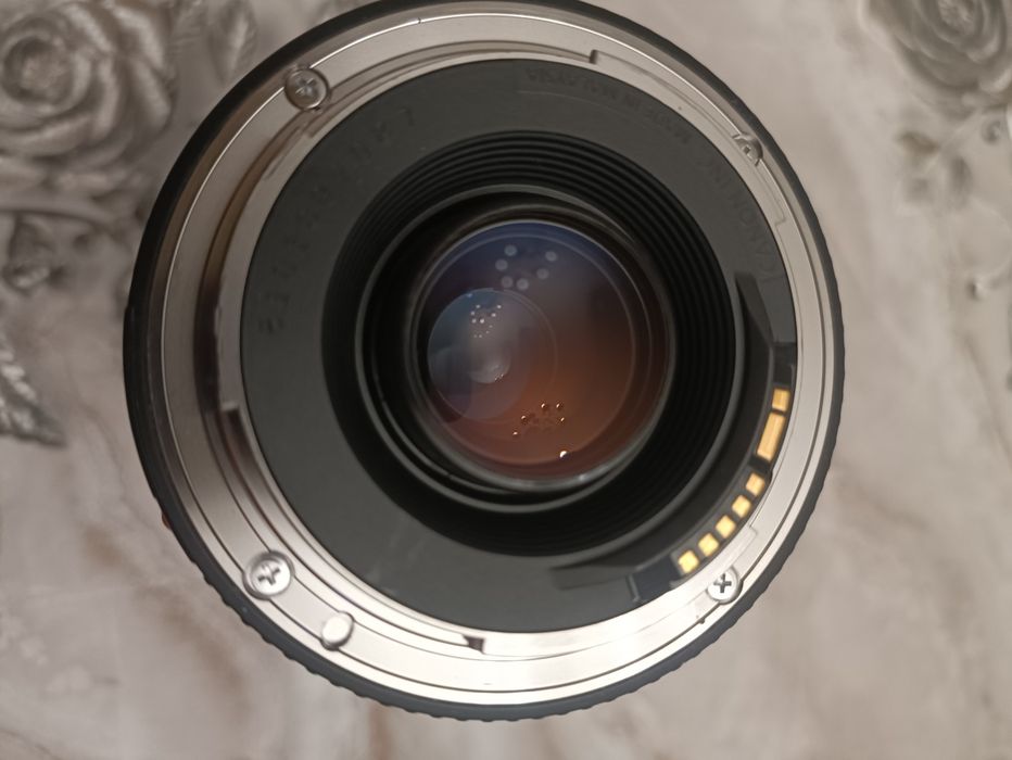 Canon EF 75-300mm f/4-5.6 III
