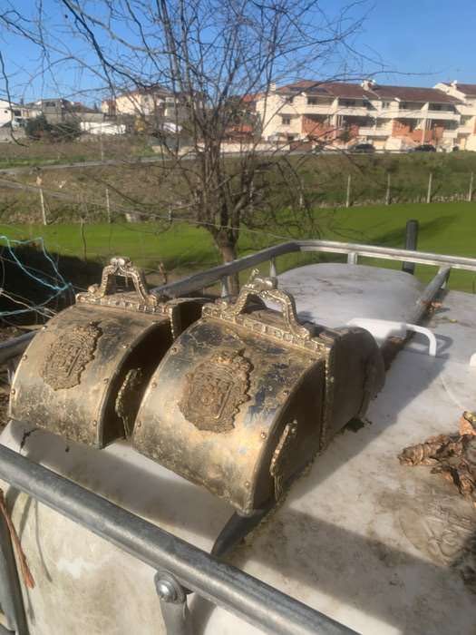 Estribos elegantes antigos