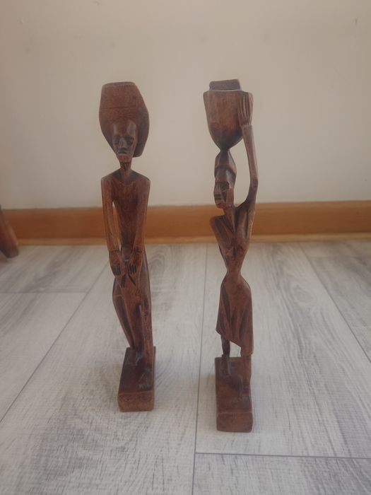Afrykańskie figurki mężczyzna i kobieta ręcznie rzeźbione wys 28 cm, żuraw czy czapla
