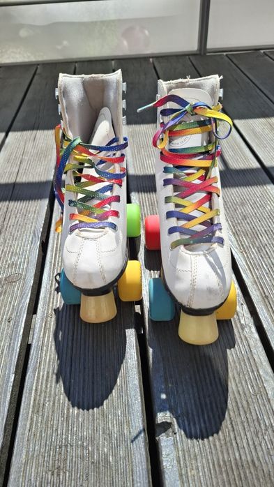 Wrotki damskie w stylu retro