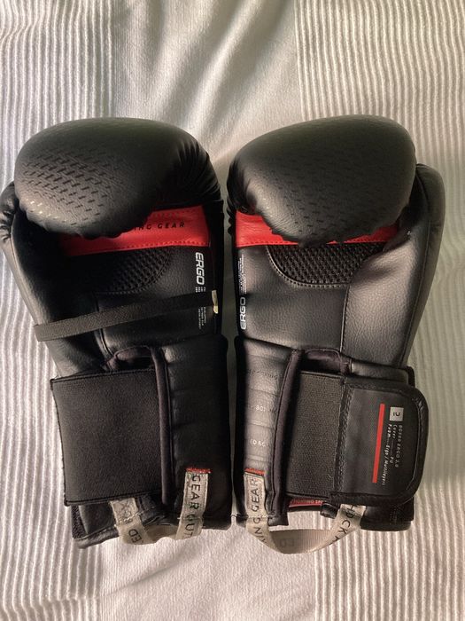 Luvas de Kick-Boxing Outshock 10 oz - Excelente Estado