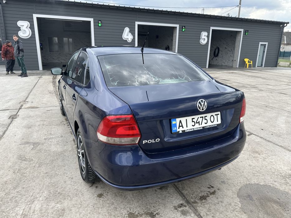 Продам семейный автомобиль