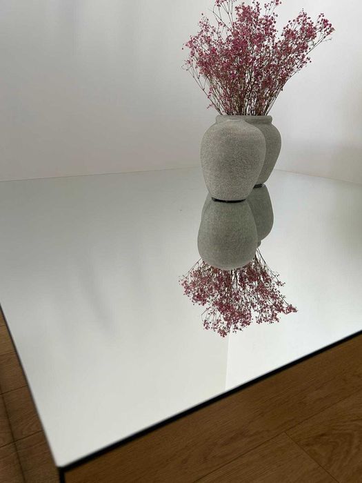 Mesa de centro em espelho 110x110x32