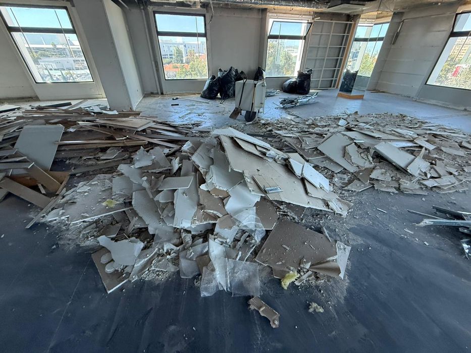 CARRINHAS CAIXA ABERTA, CAIXA FECHADA p/ recolha de entulho e resíduos