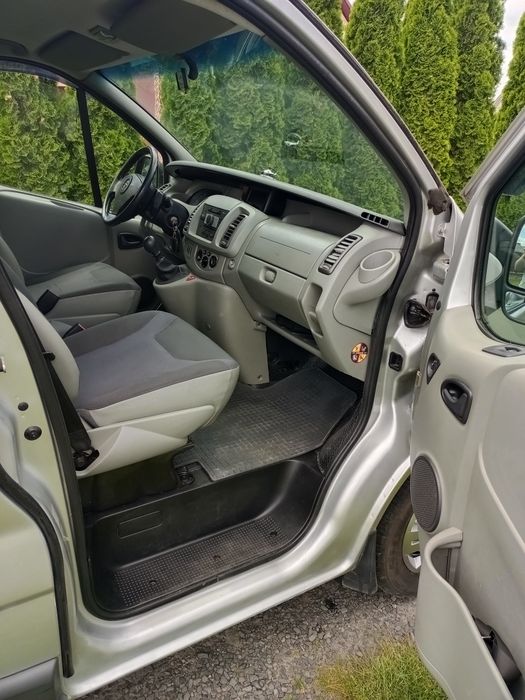 Opel vivaro.2.0.tdci