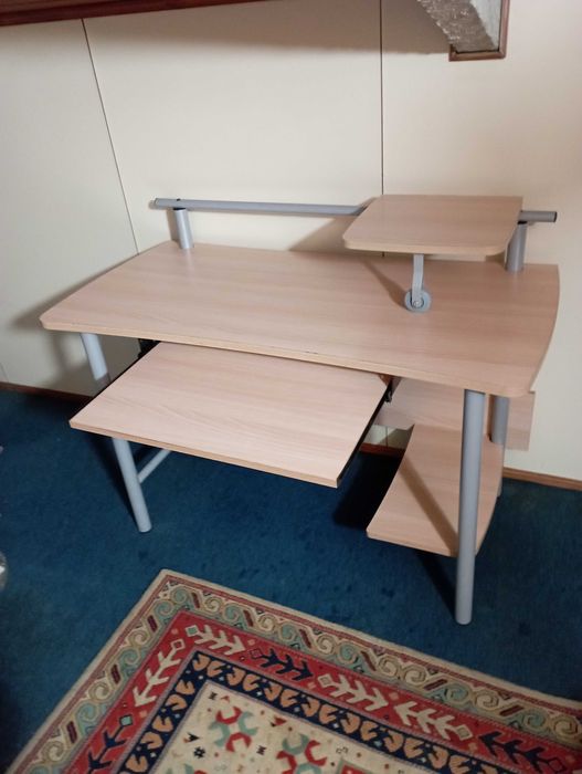 Secretária de Computador