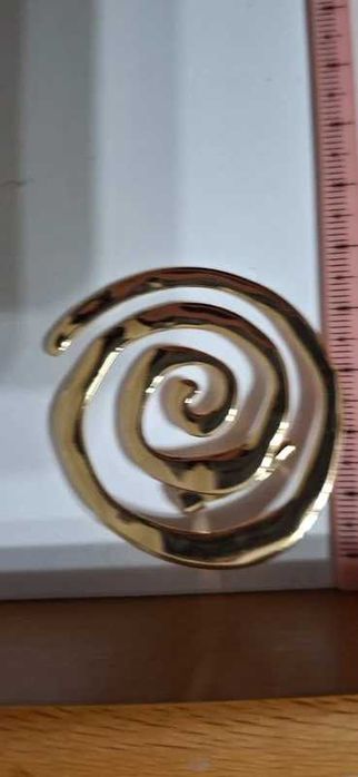 Duża Broszka spiralna złota – nowa, ok. 6 cm