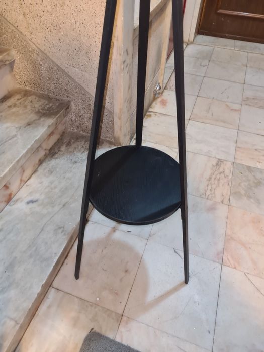 Cabide de pé - Preto
