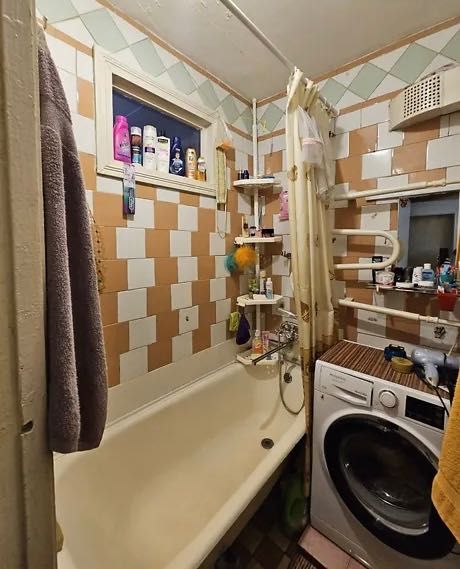 Продам 3к квартиру в центрі