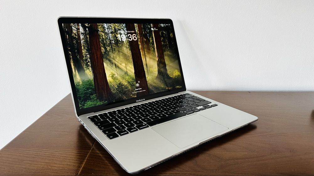 Macbook air M1 (conservado)