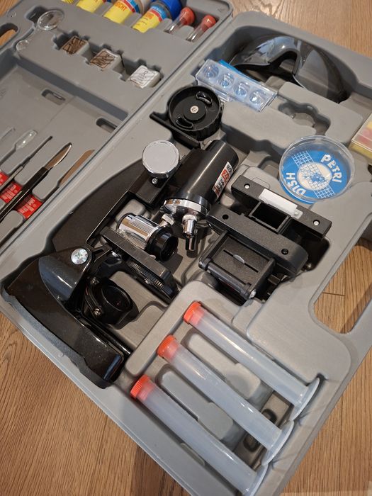 Mikroskop Deluxe Set szkolny