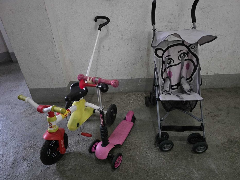 Conjunto infantil — Triciclo Smoby + Trotinete + Carrinho + Piscina Intex