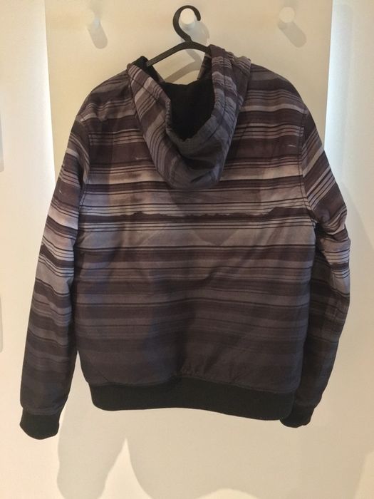 Blusão impermeável da deeply