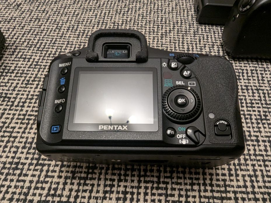 Mega Zestaw Pentax K10D Obiektywy Takumar Grip Baterie Lustrzanka Apar