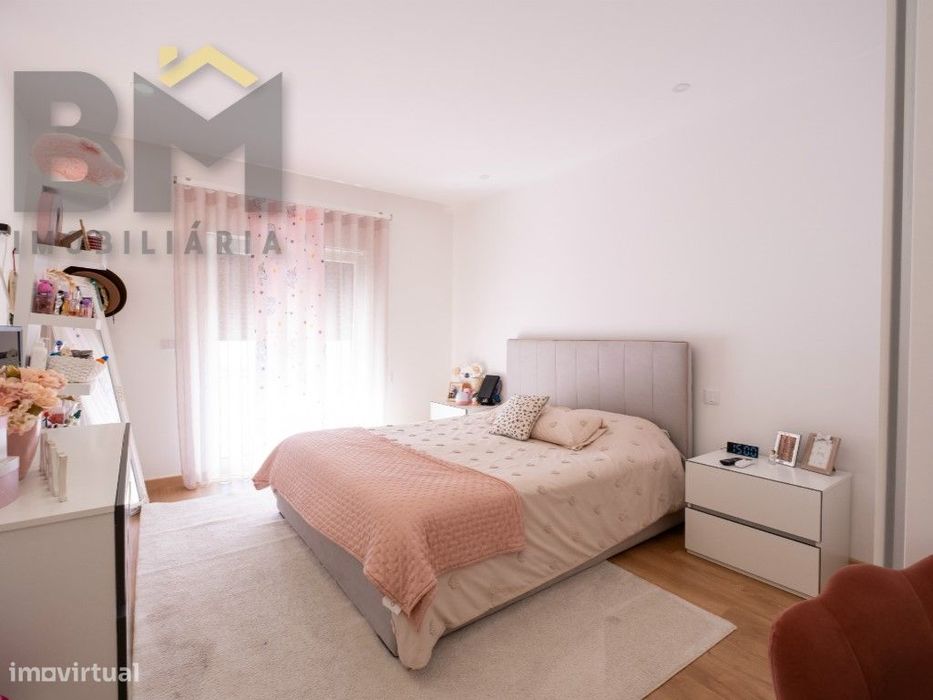 Moradia T4 com jardim em Castelo Branco