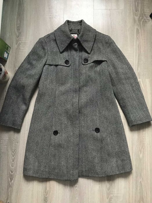 Czarno biały płaszcz na guziki esprit de corp kurtka trencz