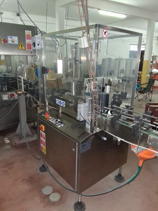 Equipamento de Adega