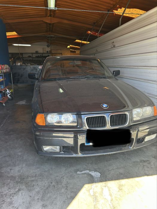 BMW e36 318IS coupe