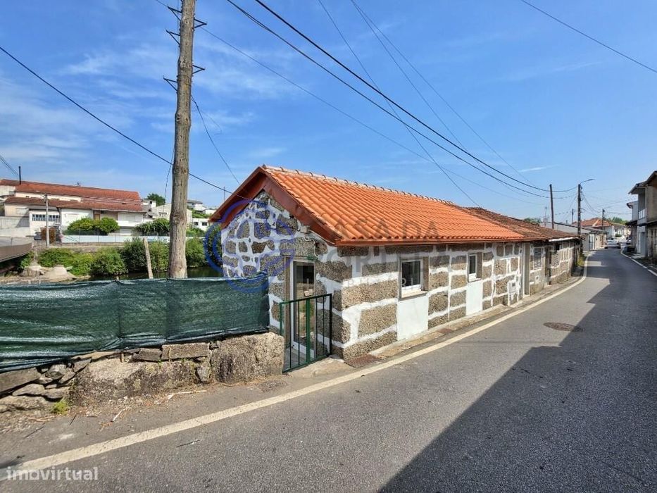 Moradia T2 Junto à ponte de Campelos em Ponte Guimarães